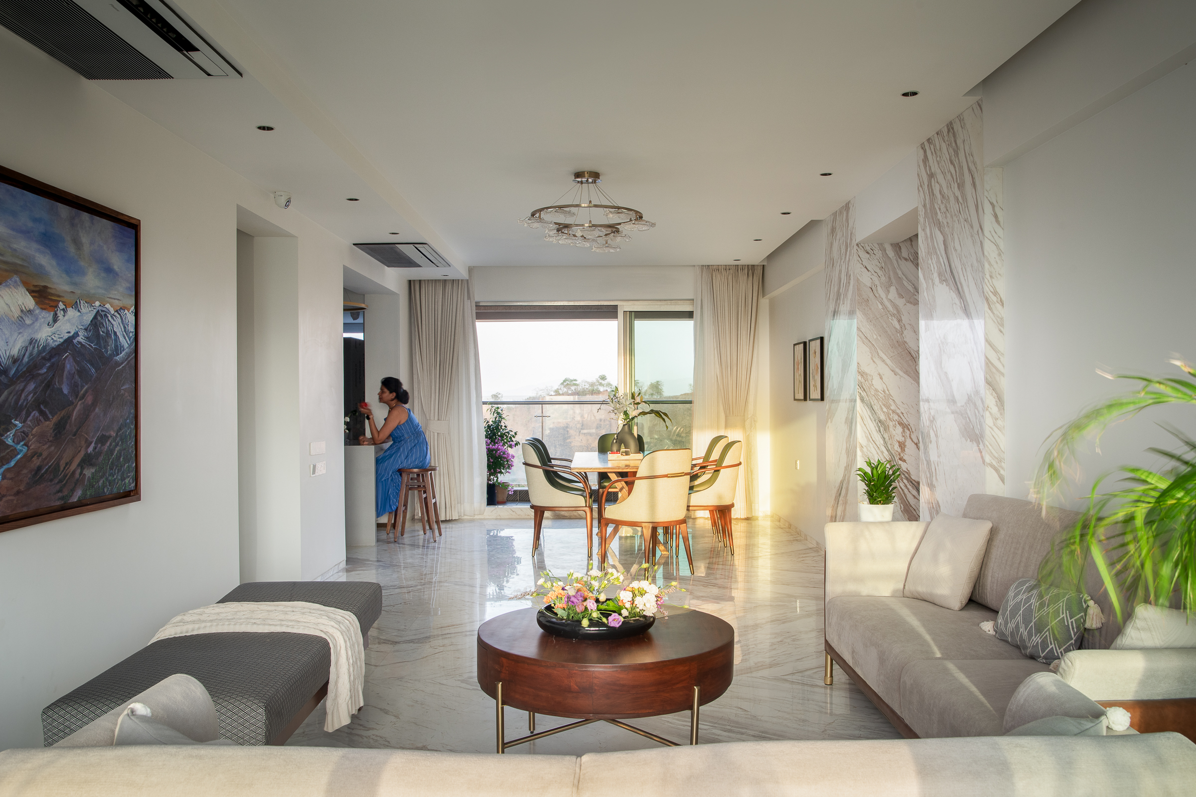 Arc of Elegance: A Curved Masterpiece of Modern Luxury and Practical Living in Mumbai By Pree D’Fine