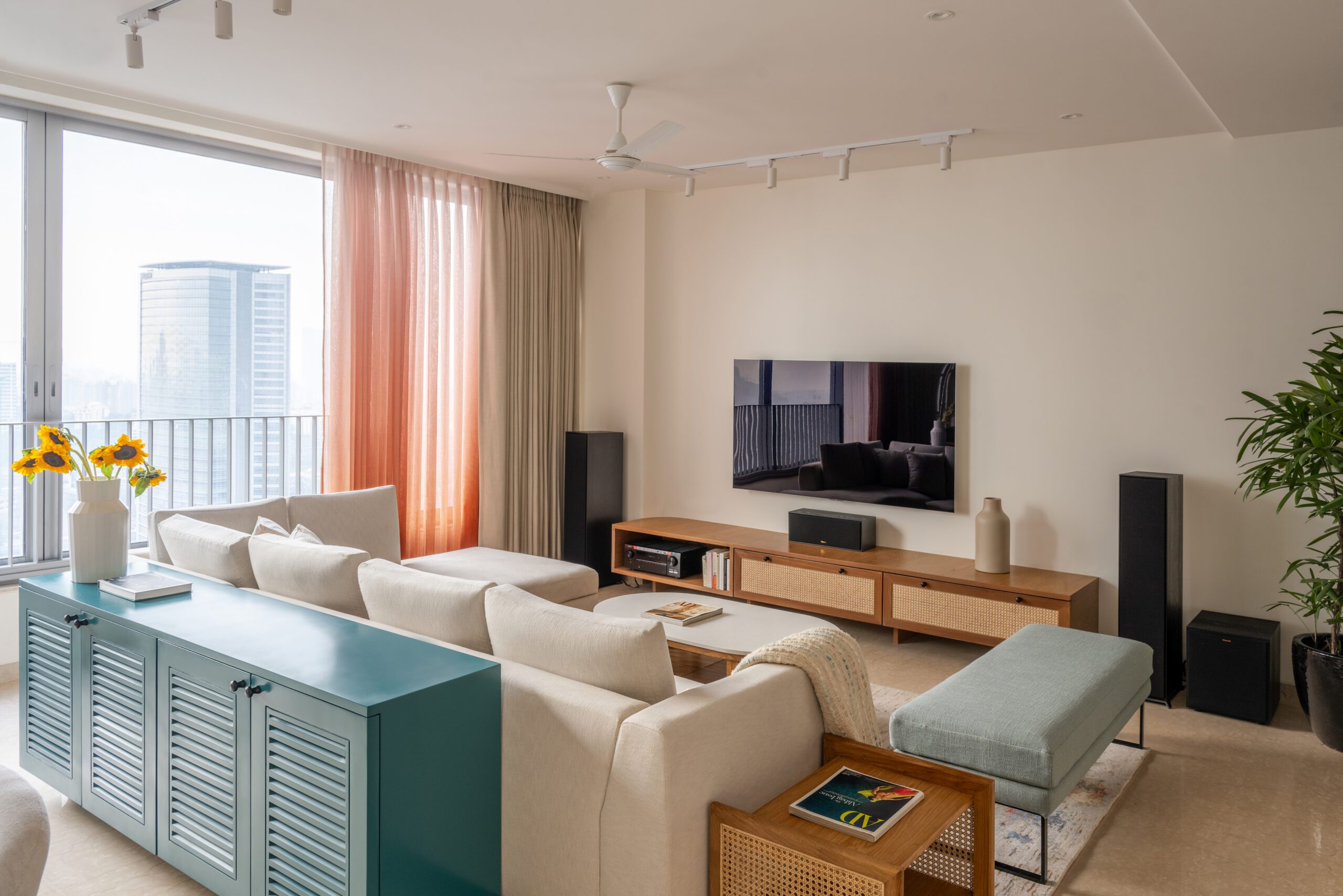 Sunlit Serenity: Hipcouch Designs a Minimalist and Multi-Functional Haven in a 1,650 Sq Ft Mumbai Apartment