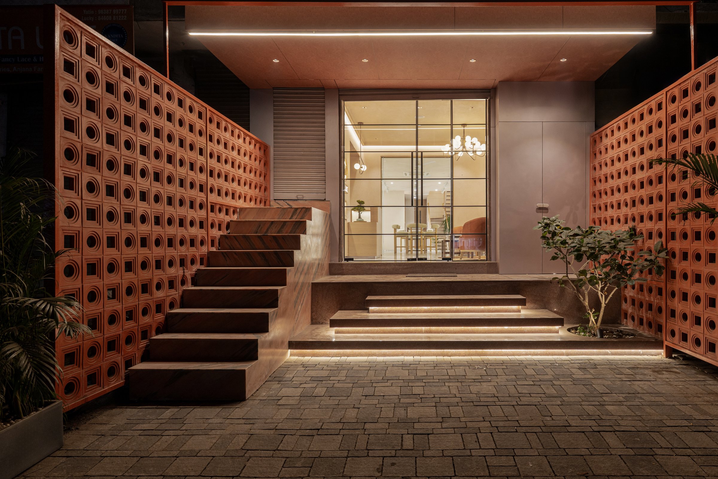 SPV Lace: A Surat Showroom Where the Backdrop Steps Aside for the Product