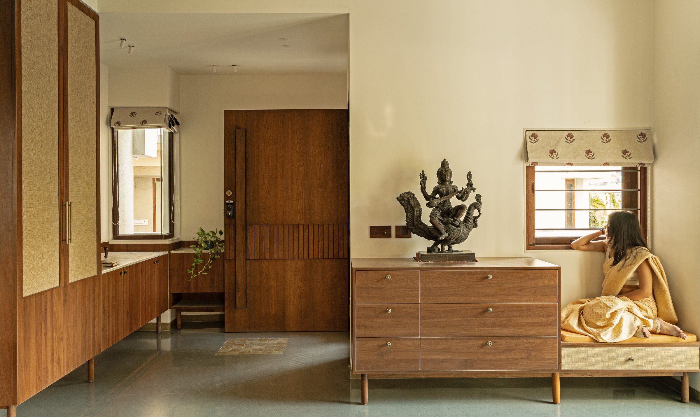 A House of Heirlooms: Where Inherited Furniture Sets the Pace of a Ahmedabad Home